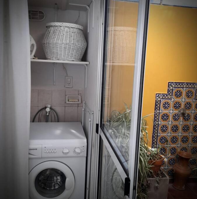 ¨Las Mayólicas¨ Hermoso Depto con patio español Mendoza Exterior foto